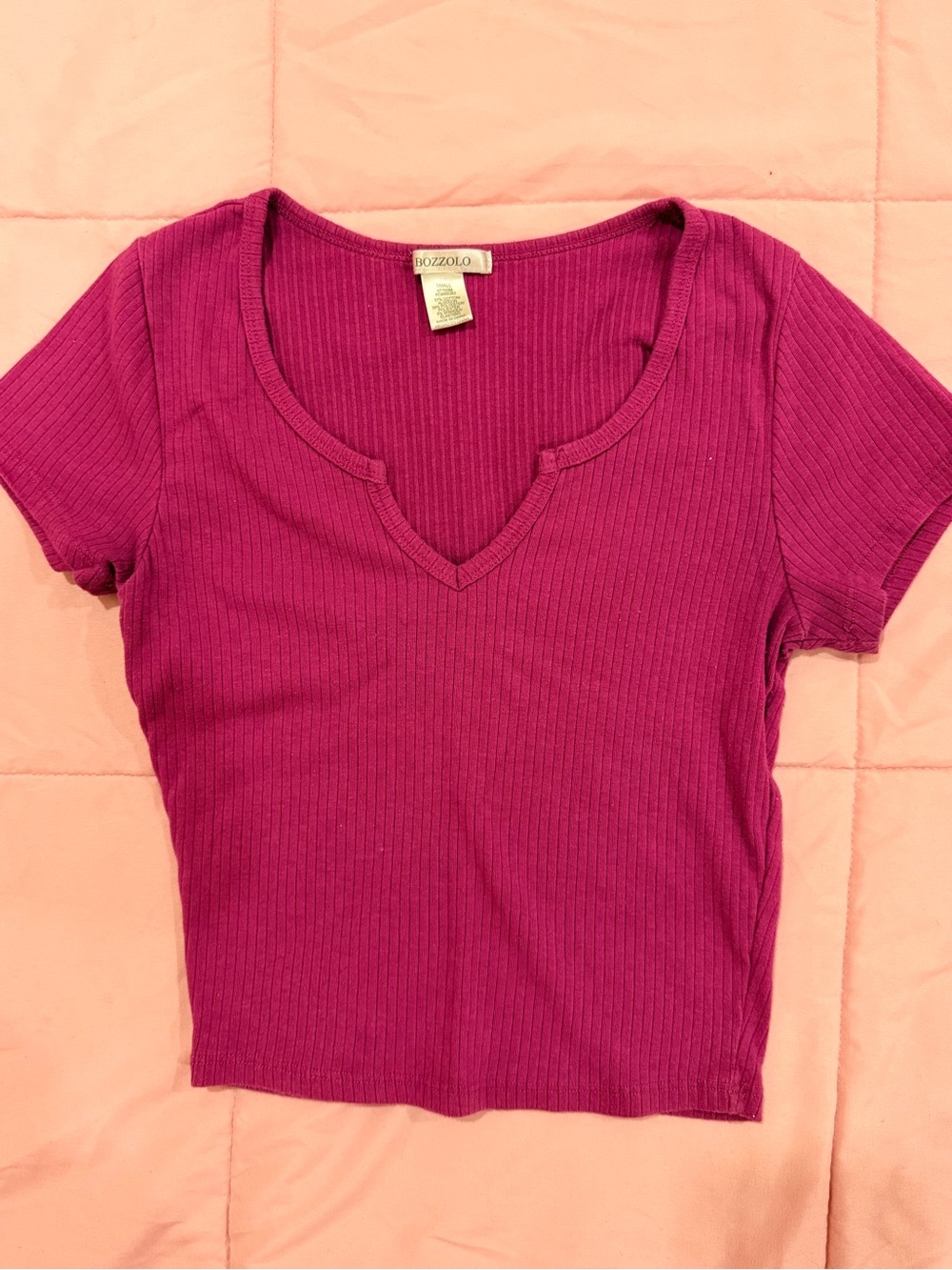 Bozzolo Ribbed V-Notch Crop Top in Magenta